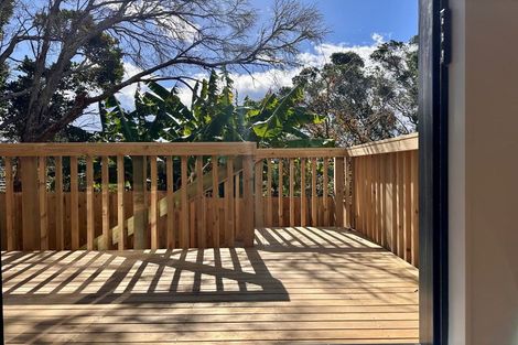 Photo of property in 3/147c Carlisle Road, Northcross, Auckland, 0632