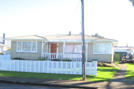 Photo of property in 22 Clark Street, Manurewa, Auckland, 2102
