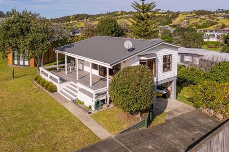 Photo of property in 353 Tangiora Avenue, Whangapoua, Coromandel, 3582