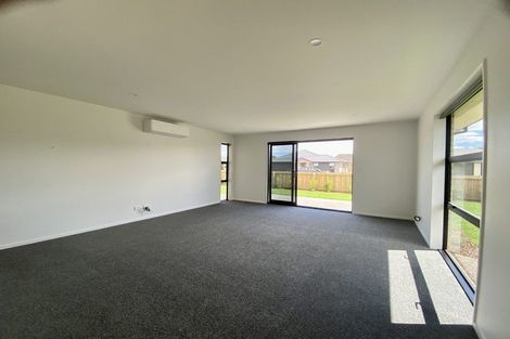 Photo of property in 8 Saddlers Lane, Yaldhurst, Christchurch, 8042