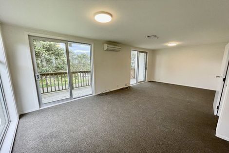 Photo of property in 7f1 Rangitane Street, Maupuia, Wellington, 6022