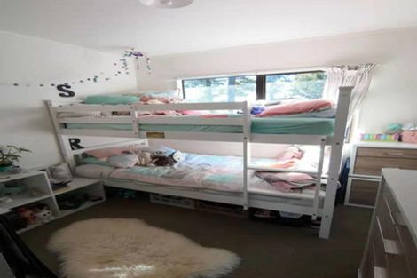 Photo of property in 3/85 Kaurilands Road, Titirangi, Auckland, 0604