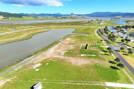 Photo of property in 332 Harbour Drive East, Matarangi, Whitianga, 3592
