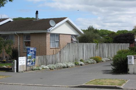 Photo of property in 24c Medina Crescent, Parklands, Christchurch, 8083