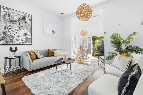 Photo of property in 109 Constable Street, Newtown, Wellington, 6021