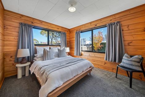 Photo of property in 2/74 Aorangi Road, Bryndwr, Christchurch, 8053