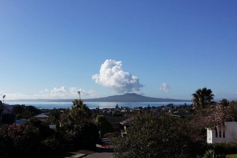 Photo of property in 57 Parr Terrace, Castor Bay, Auckland, 0620