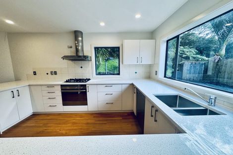 Photo of property in 35 John Court Street, Birkenhead, Auckland, 0626