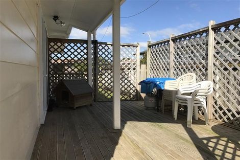 Photo of property in 10 Hamua Place, Waitara, 4320