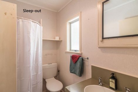 Photo of property in 53 Puriri Road, Waikanae, 5036