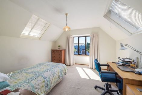 Photo of property in 64 Merivale Lane, Merivale, Christchurch, 8014