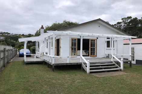 Photo of property in 14 Petherick Crescent, Johnsonville, Wellington, 6037