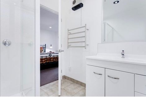 Photo of property in 18 Mcewen Crescent, Riverstone Terraces, Upper Hutt, 5018