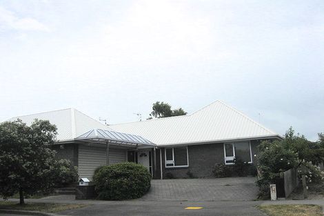 Photo of property in 32 Saint Pauls Place, Burwood, Christchurch, 8083