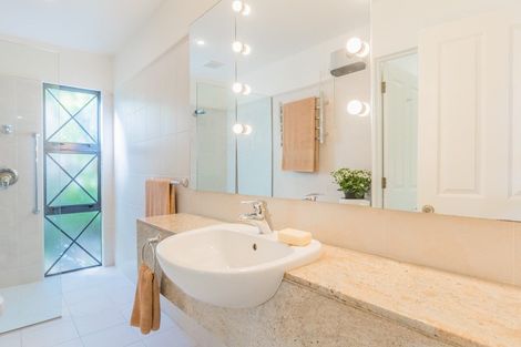 Photo of property in 50a Manu Grove, Waikanae, 5036