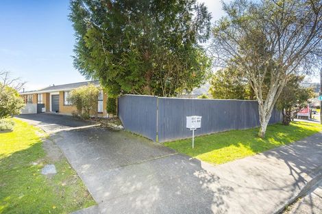 Photo of property in 21f1- Roband Crescent, Brown Owl, Upper Hutt, 5018