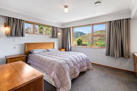 Photo of property in 101 Main Road, Clinton, 9534