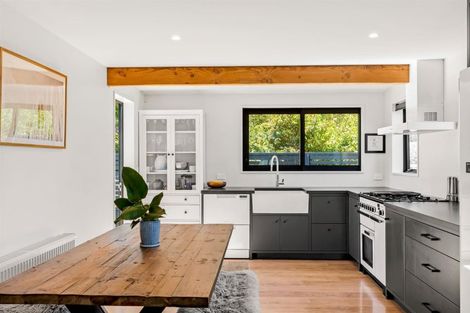 Photo of property in 8 Redwood Court, Kelvin Heights, Queenstown, 9300
