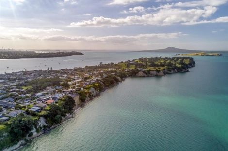Photo of property in 98 Clovelly Road, Bucklands Beach, Auckland, 2012