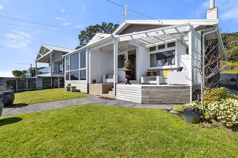 Photo of property in 11 Burns Street, Westown, New Plymouth, 4310