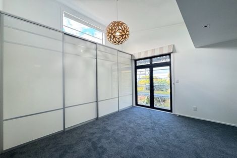 Photo of property in 15 Cavalry Close, Crofton Downs, Wellington, 6035