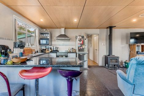 Photo of property in 112 Isabel Street, Whangamata, 3620