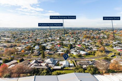 Photo of property in 63 Oakfield Crescent, Pukete, Hamilton, 3200