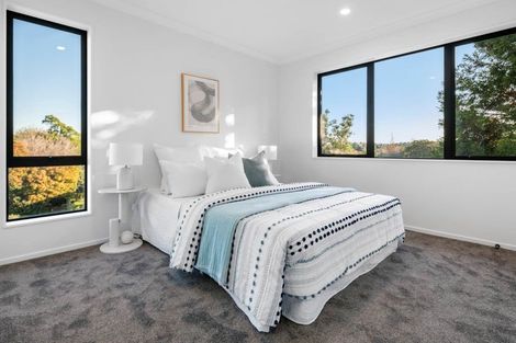 Photo of property in 12c Wylie Avenue, Sunnynook, Auckland, 0620