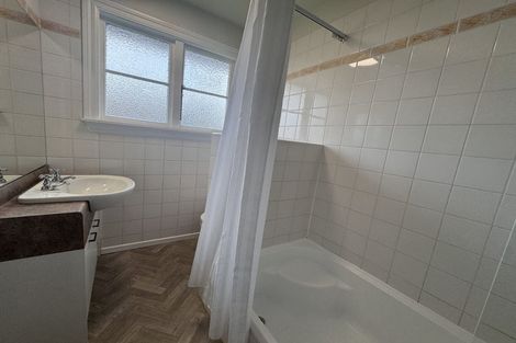 Photo of property in 34 Glenfield Crescent, Mairehau, Christchurch, 8052