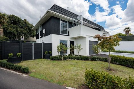 Photo of property in 140 Te Mata Road, Havelock North, 4130