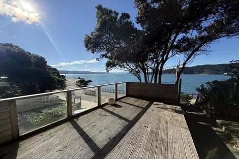 Photo of property in 2/136 Evans Bay Parade, Roseneath, Wellington, 6021