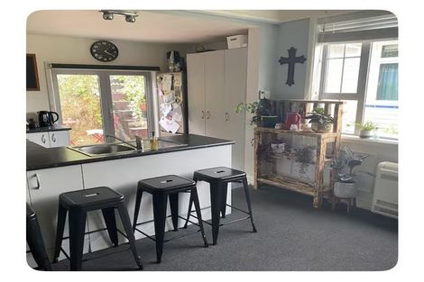 Photo of property in 46 Voelas Road, Lyttelton, 8082