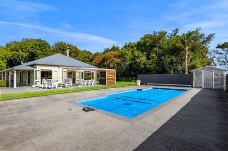 Photo of property in 80 Clearview Road, Lepperton, New Plymouth, 4373