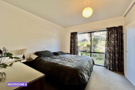 Photo of property in 6 Armstrong Avenue, Saint Martins, Christchurch, 8022