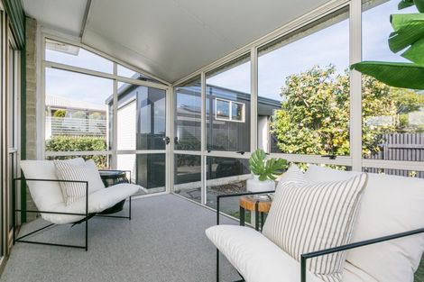 Photo of property in 1/1 Goddard Lane, Havelock North, 4130