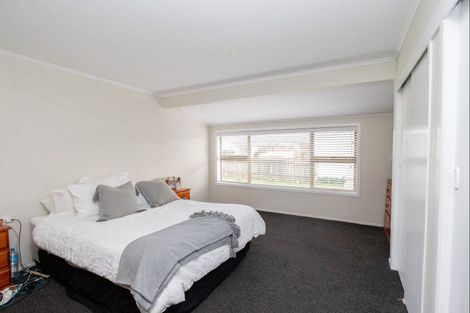 Photo of property in 2 Mcquarrie Place, Ngatea, 3503