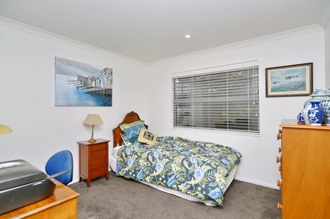 Photo of property in 32 Te Whenu Crescent, Marshland, Christchurch, 8083