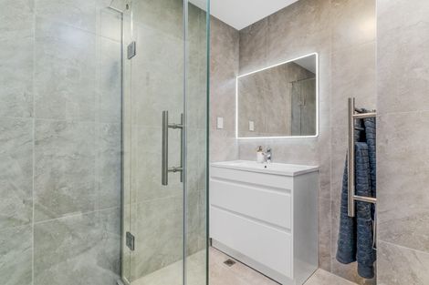 Photo of property in 7/16 Williamson Avenue, Belmont, Auckland, 0622