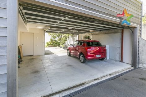Photo of property in 1 Mewburn Rise, Karori, Wellington, 6012