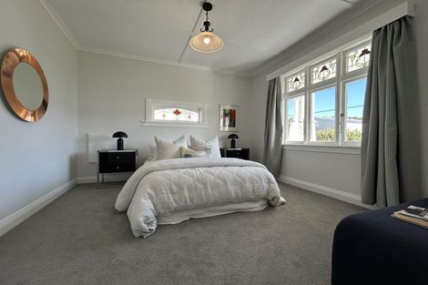 Photo of property in 36 Stone Street, Miramar, Wellington, 6022