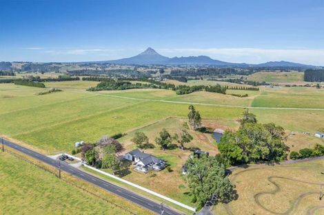 Photo of property in 208 Ngatimaru Road, Tikorangi, Waitara, 4383
