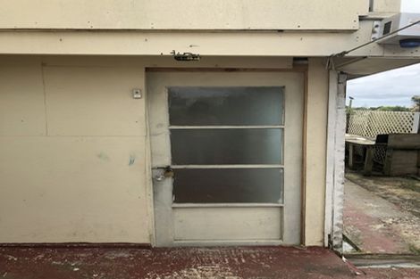 Photo of property in 621 Massey Road, Mangere, Auckland, 2022