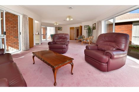 Photo of property in 3 Settlers Grove, Orewa, 0931