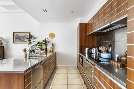 Photo of property in Augusta Apartments, 9/254 Willis Street, Te Aro, Wellington, 6011