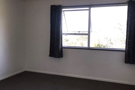 Photo of property in 32 Roick Parade, Glen Eden, Auckland, 0602