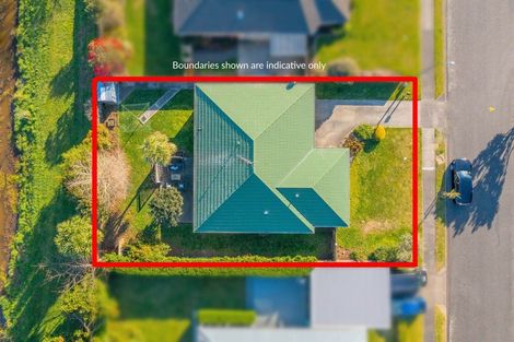 Photo of property in 13 Sunburst Court, Paraparaumu Beach, Paraparaumu, 5032