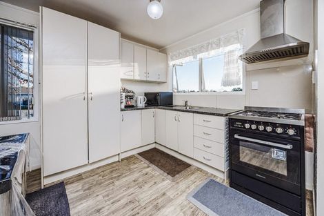 Photo of property in 35 Moncrieff Avenue, Clendon Park, Auckland, 2103