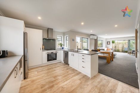 Photo of property in 59 Grovedale Square, Wainuiomata, Lower Hutt, 5014