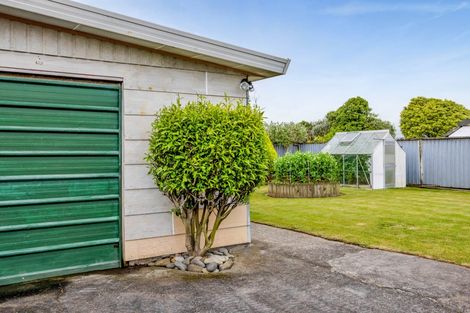Photo of property in 18 Kamahi Avenue, Hawera, 4610
