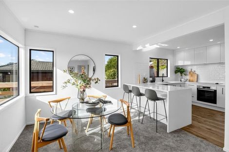 Photo of property in 14/16 Mahara Avenue, Birkenhead, Auckland, 0626